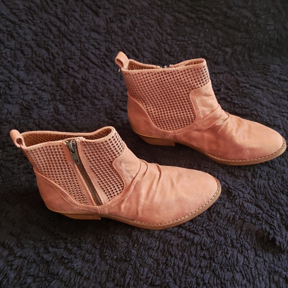 Booties - Picture 7 of 9